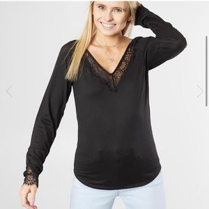 Day trip eyelash top